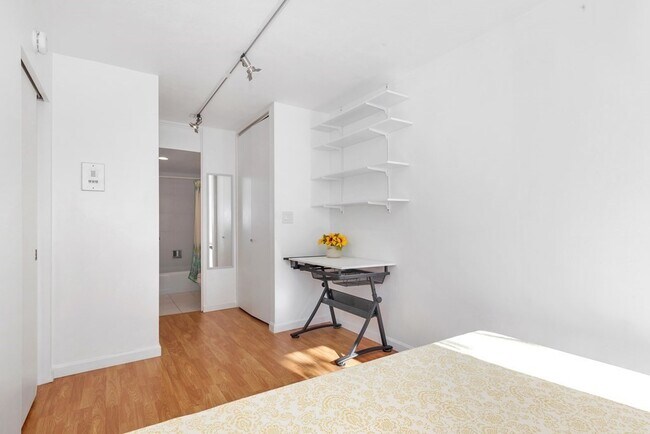 Building Photo - 31 Concord Ave