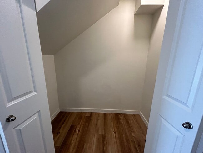 Building Photo - 4234 Cameo Ln