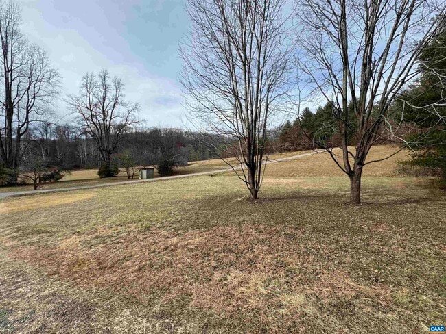 Building Photo - 120 Riverfield Farm Ln