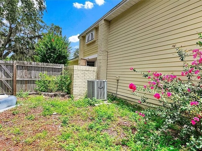 Building Photo - 7212 Alston Ct