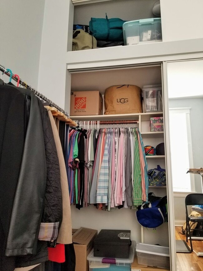 Building Photo - 3 bedroom rehab in the heart of Ukrainian Village