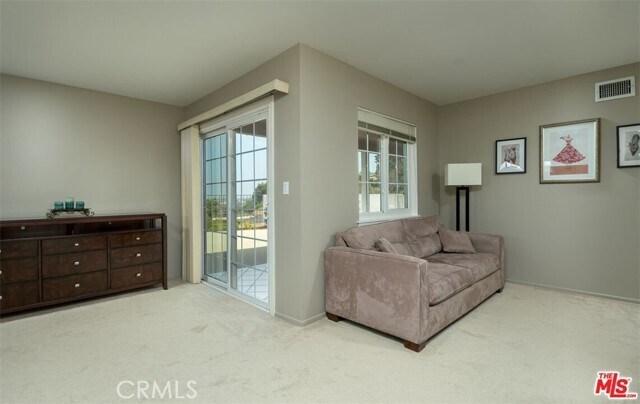 Building Photo - 8471 Vine Valley Dr