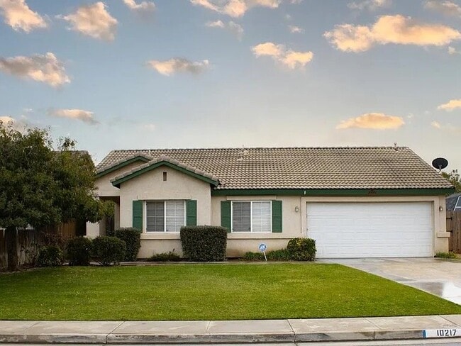 Building Photo - 10217 Polo Saddle Dr