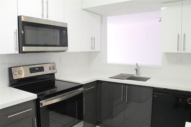Building Photo - 1153 NW 125th Pl