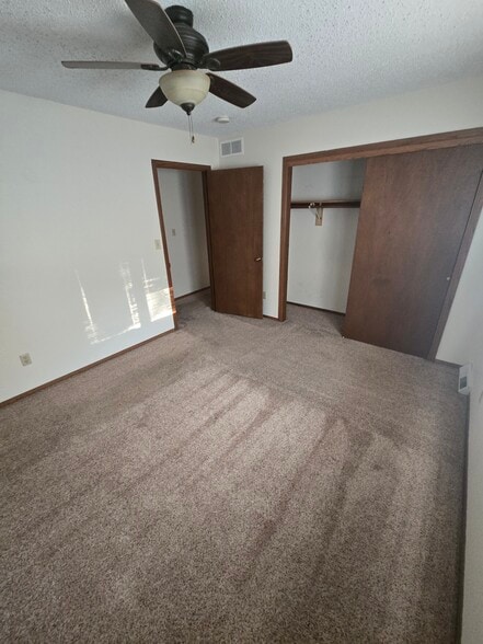 Building Photo - 7008 Ashwood Lane