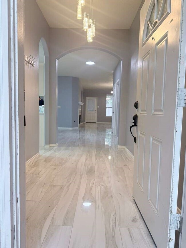 Building Photo - 12719 Great Sands Dr