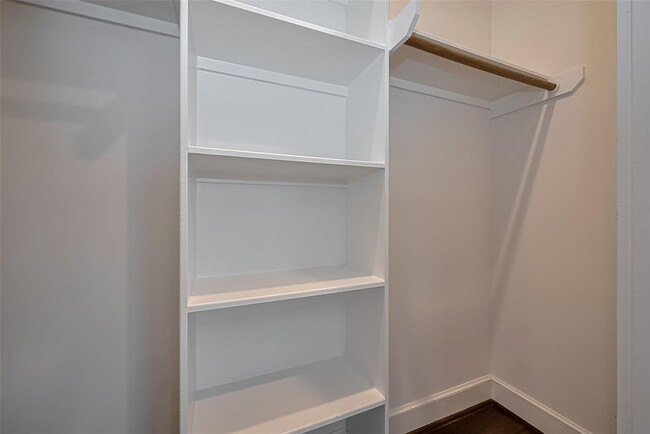 Building Photo - 9404 Glenfield Ct