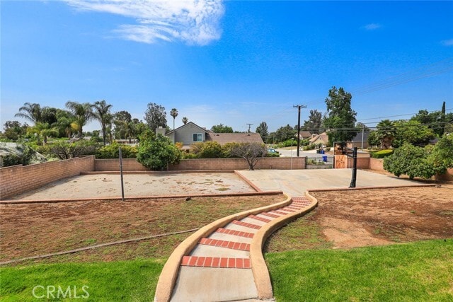 Building Photo - 9513 Sunflower St