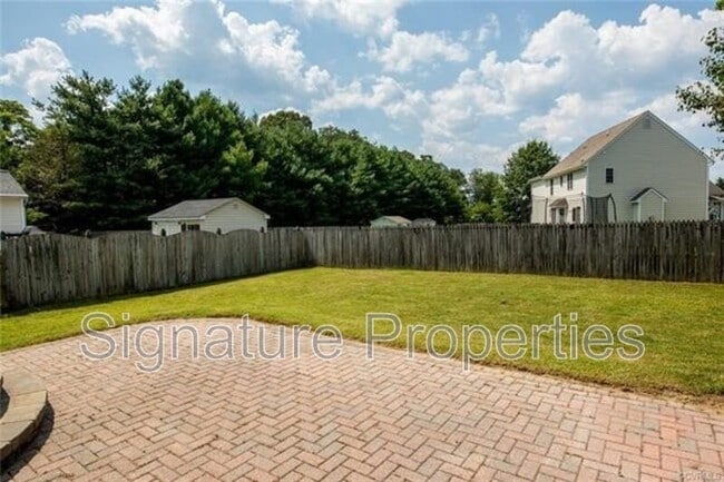 Building Photo - 6392 Greystone Creek Rd