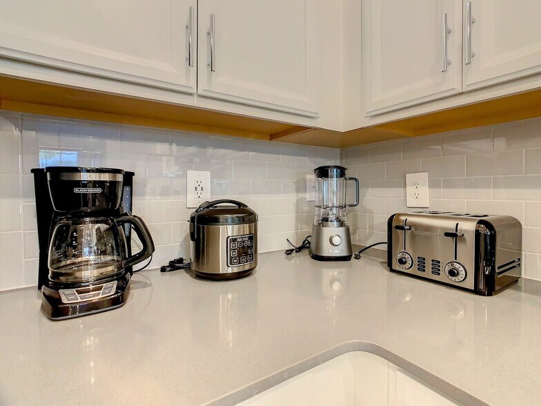 Building Photo - 8883 Cabot Cliffs Dr