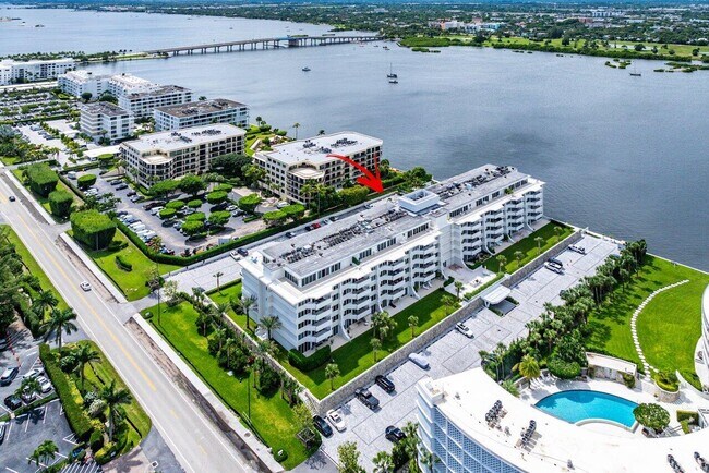 Building Photo - 2773 S Ocean Blvd