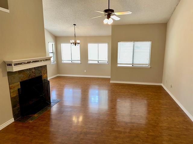Building Photo - 3411 Bellview Dr