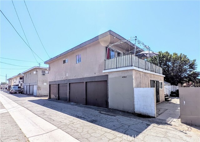 Building Photo - 4662 Canoga St