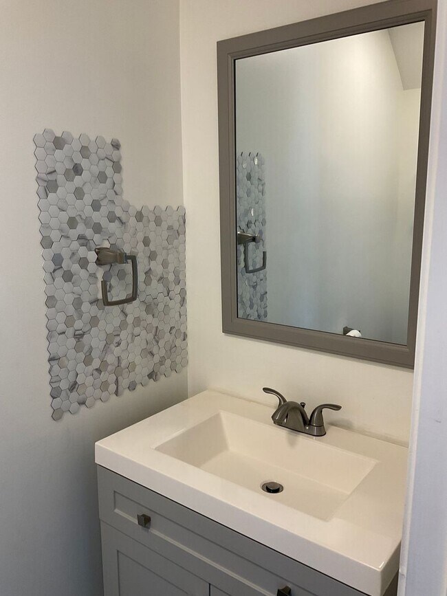 Building Photo - Beautiful Home in Gastonia Ready just for you!