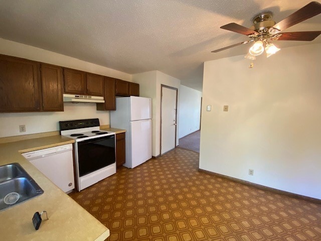 Building Photo - 3218 Oak Knoll Dr