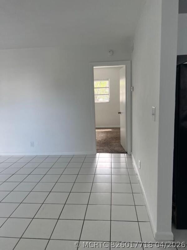 Building Photo - 371 Sunshine Dr