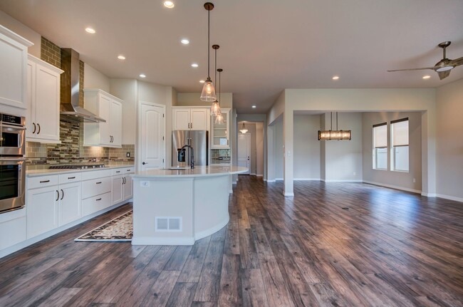 Building Photo - 15838 Long Valley Dr