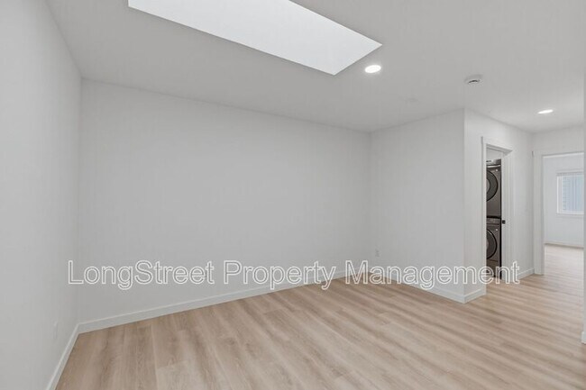 Building Photo - 814 S 19th St