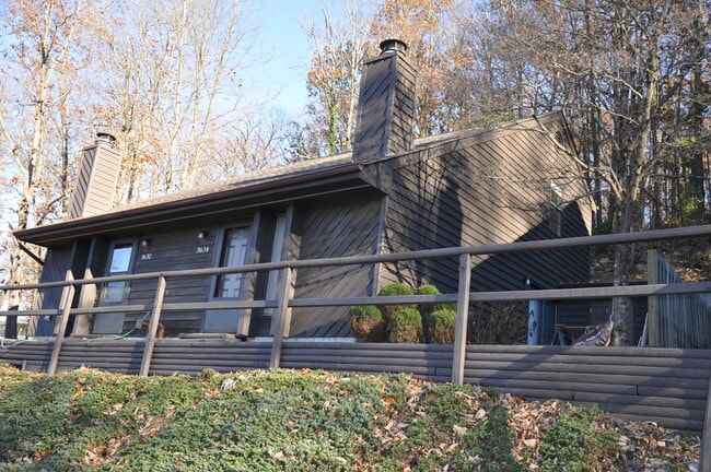Building Photo - 3634 Monte Vista Dr