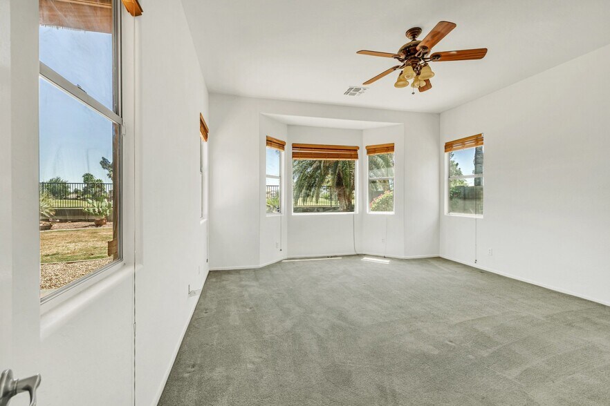 Building Photo - 9639 E Lobo Ave