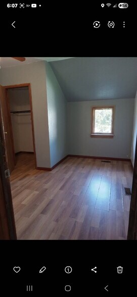 Building Photo - 94 Box Ave