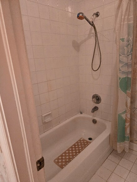 Building Photo - 5111 NW 104th Ave