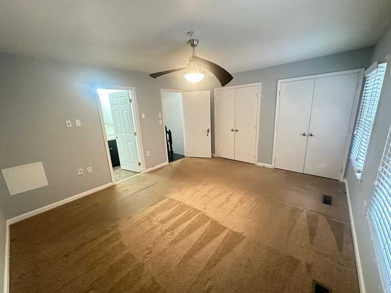 Building Photo - 814 Hr Dr SE