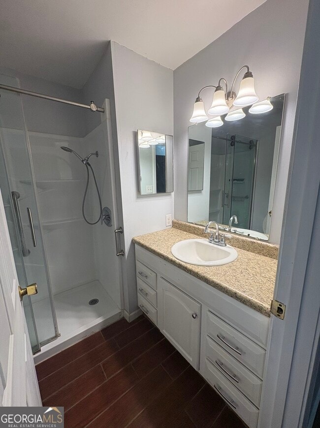 Building Photo - 542 Chateau Cir