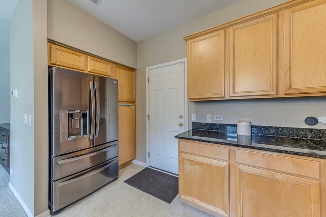 Building Photo - 2172 Sunrise Cir