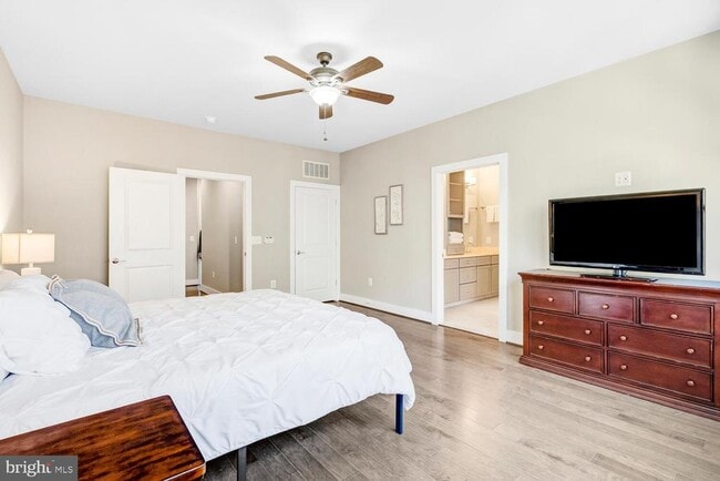 Building Photo - 7770 Belvale Dr