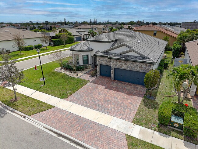 Building Photo - 8324 Pedigree Cir