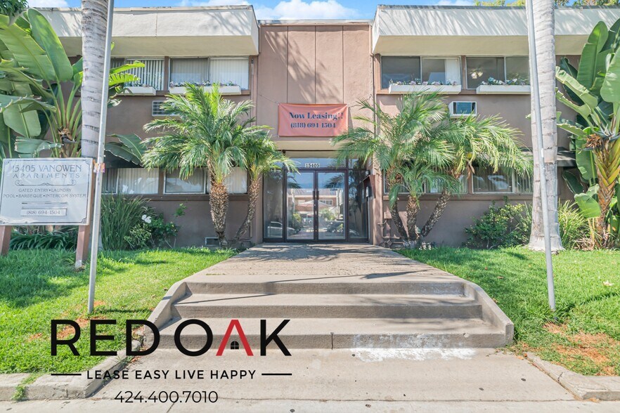 Building Photo - 15405 Vanowen St