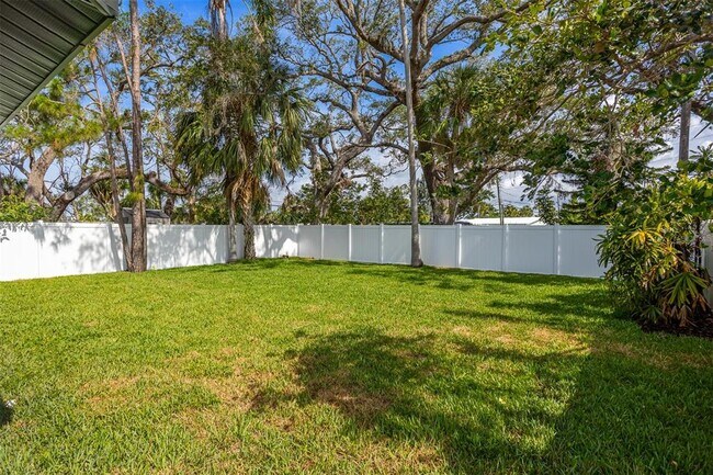 Building Photo - 8335 42nd Ave N