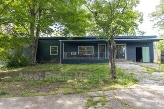 Building Photo - 9447 Lusk Rd
