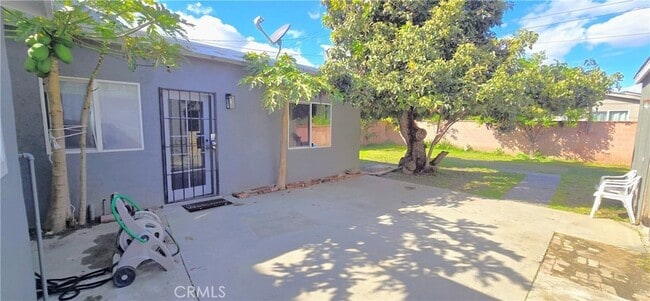 Building Photo - 5747 Jefferson Ave