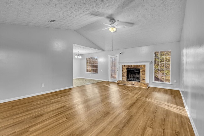 Building Photo - Ashbill