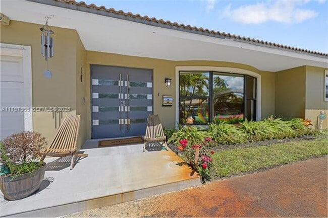 Building Photo - 20375 NE 22nd Pl