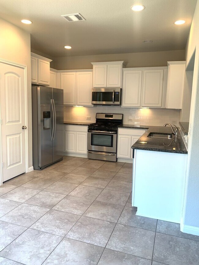 Building Photo - 3-Bedroom/2-Bath Home in Leander ISD