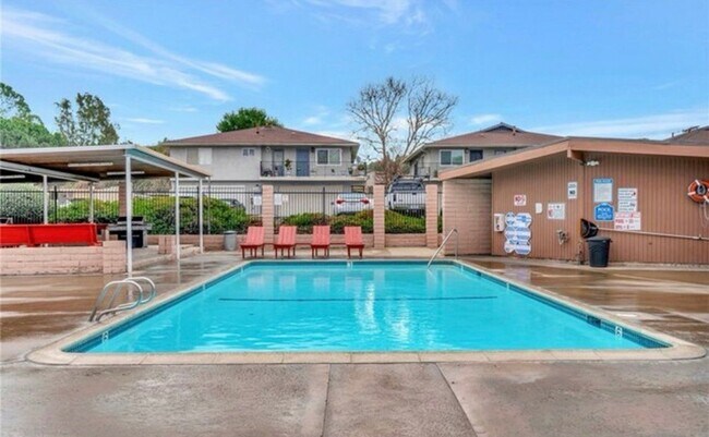 Building Photo - 12115 Wintergreen Dr
