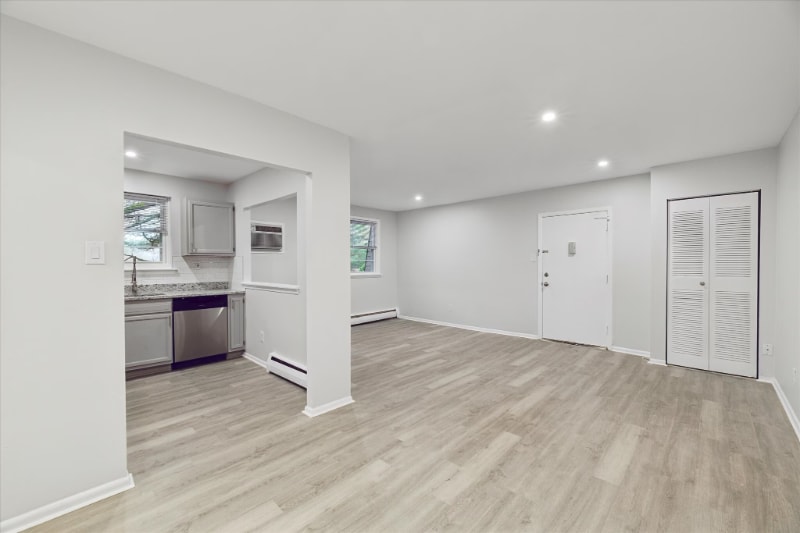 Building Photo - 1314 Wharton Dr