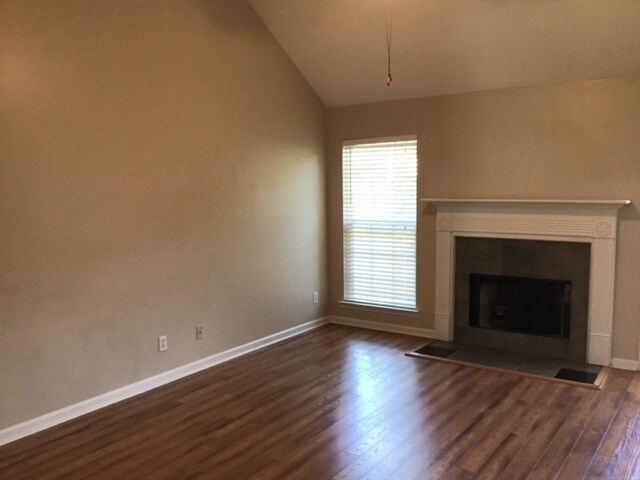 Building Photo - 437 Plantation Pl