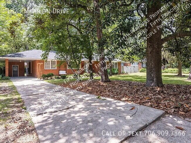 Building Photo - 1823 Marilon Dr