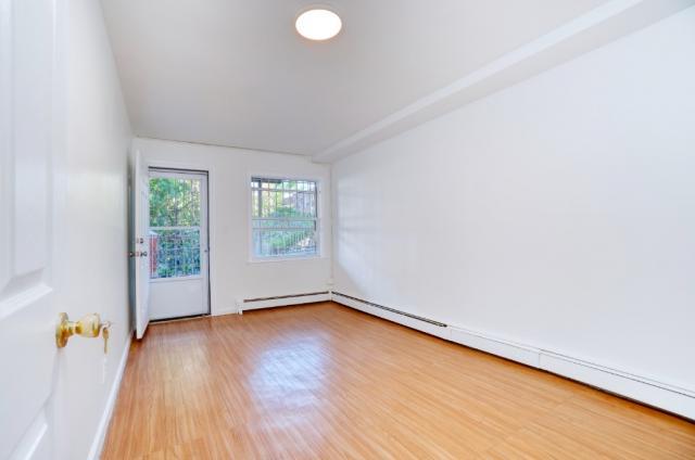 Building Photo - 2 bedroom in WOODSIDE NY 11377