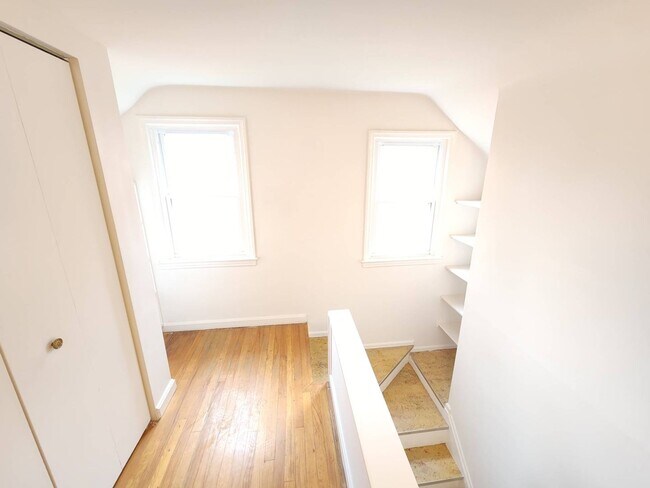 Building Photo - Move-In Special: Save $300 on This Charmin...