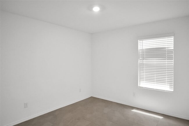 Building Photo - 7608 Bluebell Ln