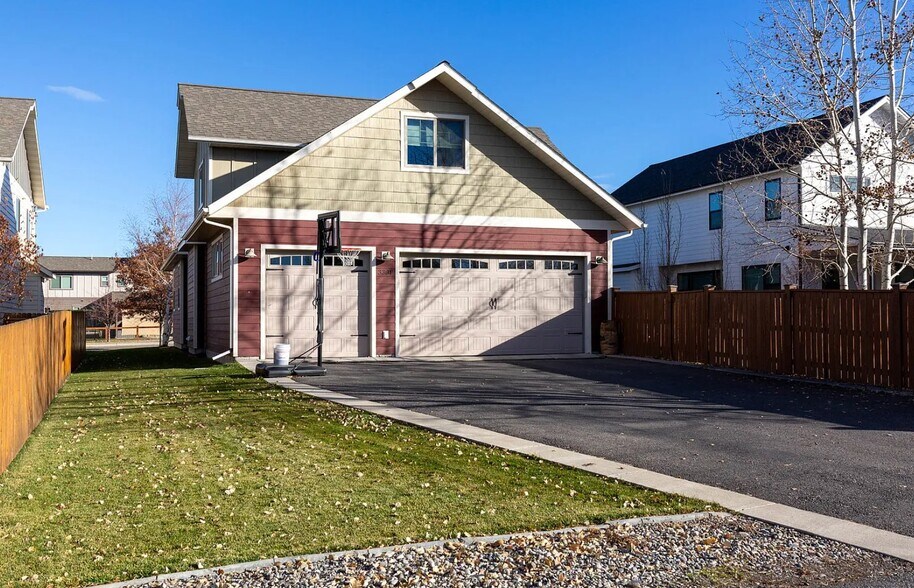 Building Photo - 3381 S 27th Ave