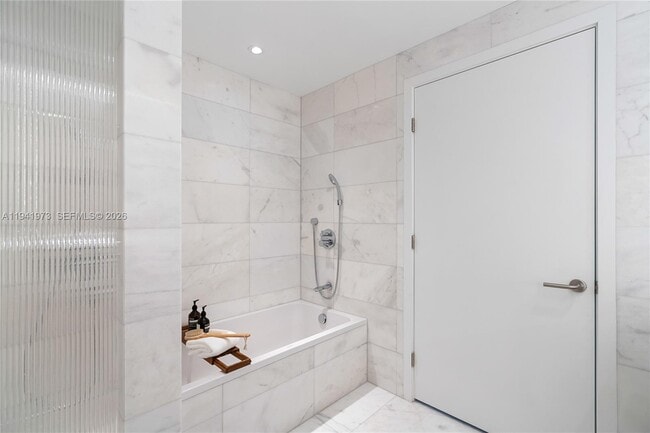 Building Photo - 500 Alton Rd