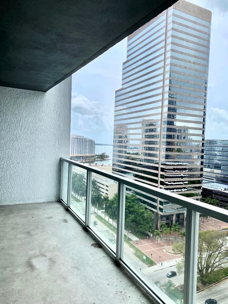 Building Photo - 500 Brickell Ave