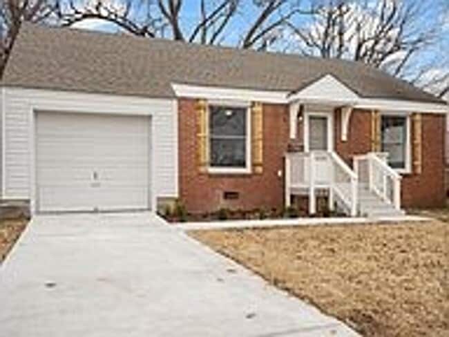 Building Photo - Updated 2 Bed 1 Bath Rental Home Tulsa