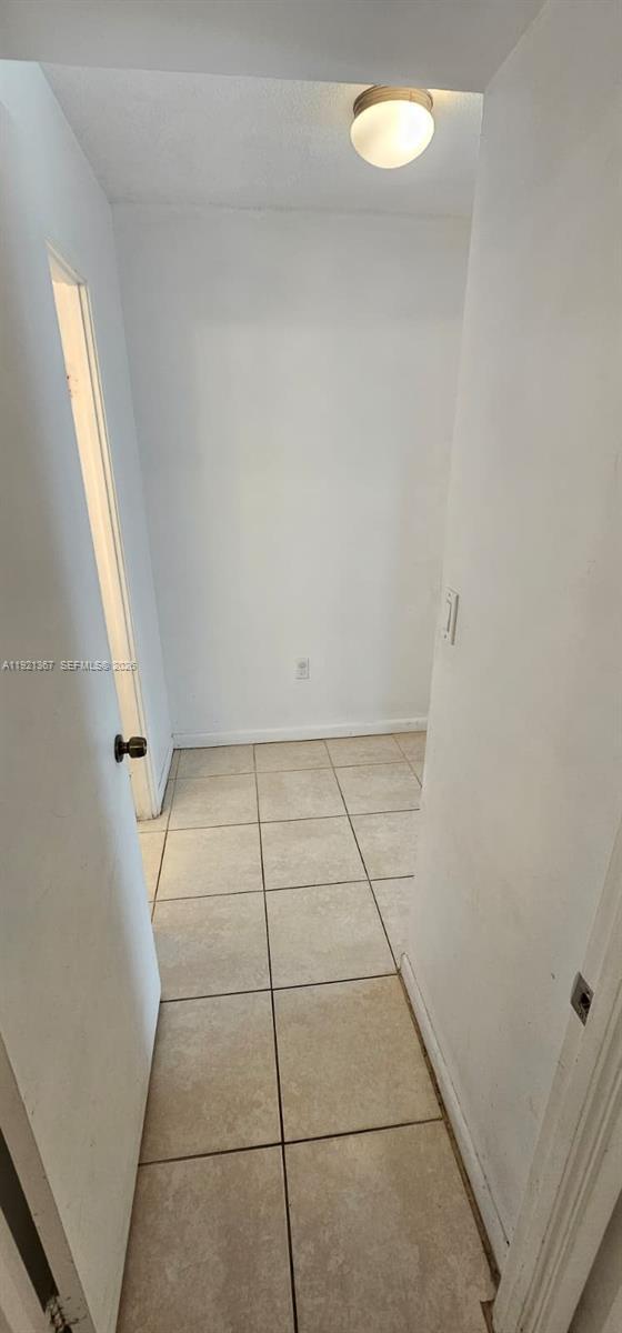 Building Photo - 1670 NE 191st St